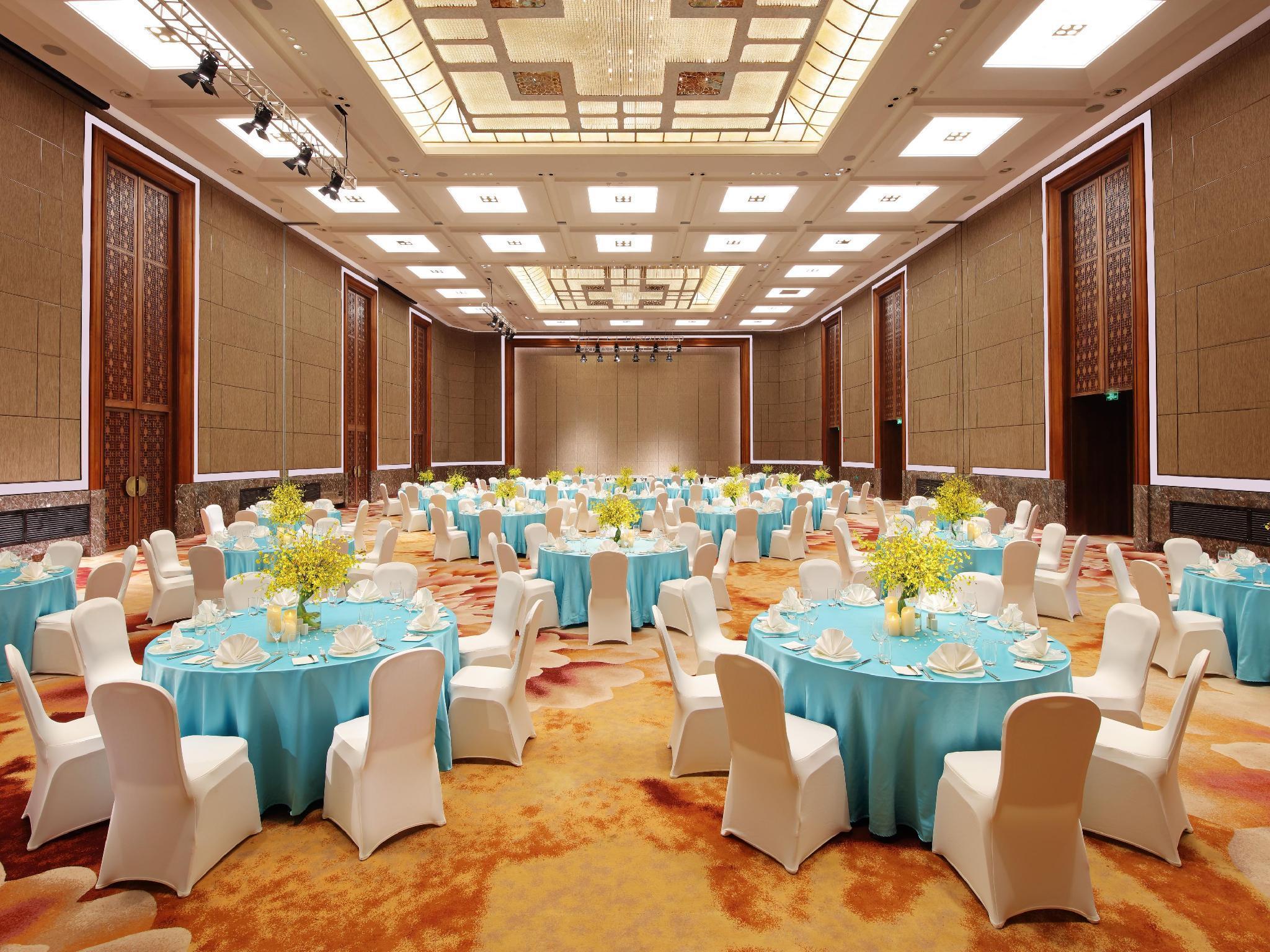 HUALUXE Hotels&Resorts Zhangjiakou, an IHG Hotel Buitenkant foto